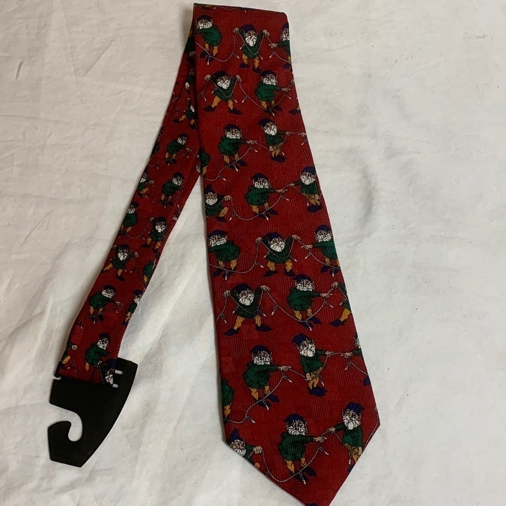 NWT J Z Richards 100% Hand Crafted Silk Ghome Graphic Dress Tie